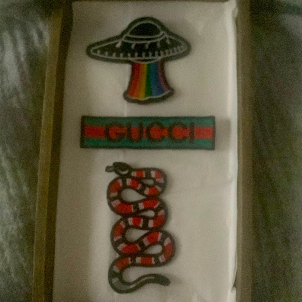 Sew on /iron on patches